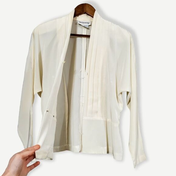 VTG Breckenridge Deep V-Neck Shirt Cream Size 8 Light Academia Womens - Picture 6 of 11